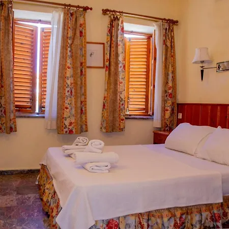 Begonville Πανσιόν Σιντέ