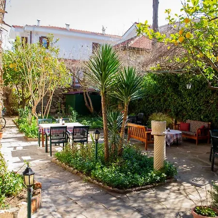 Πανσιόν Begonville Σιντέ